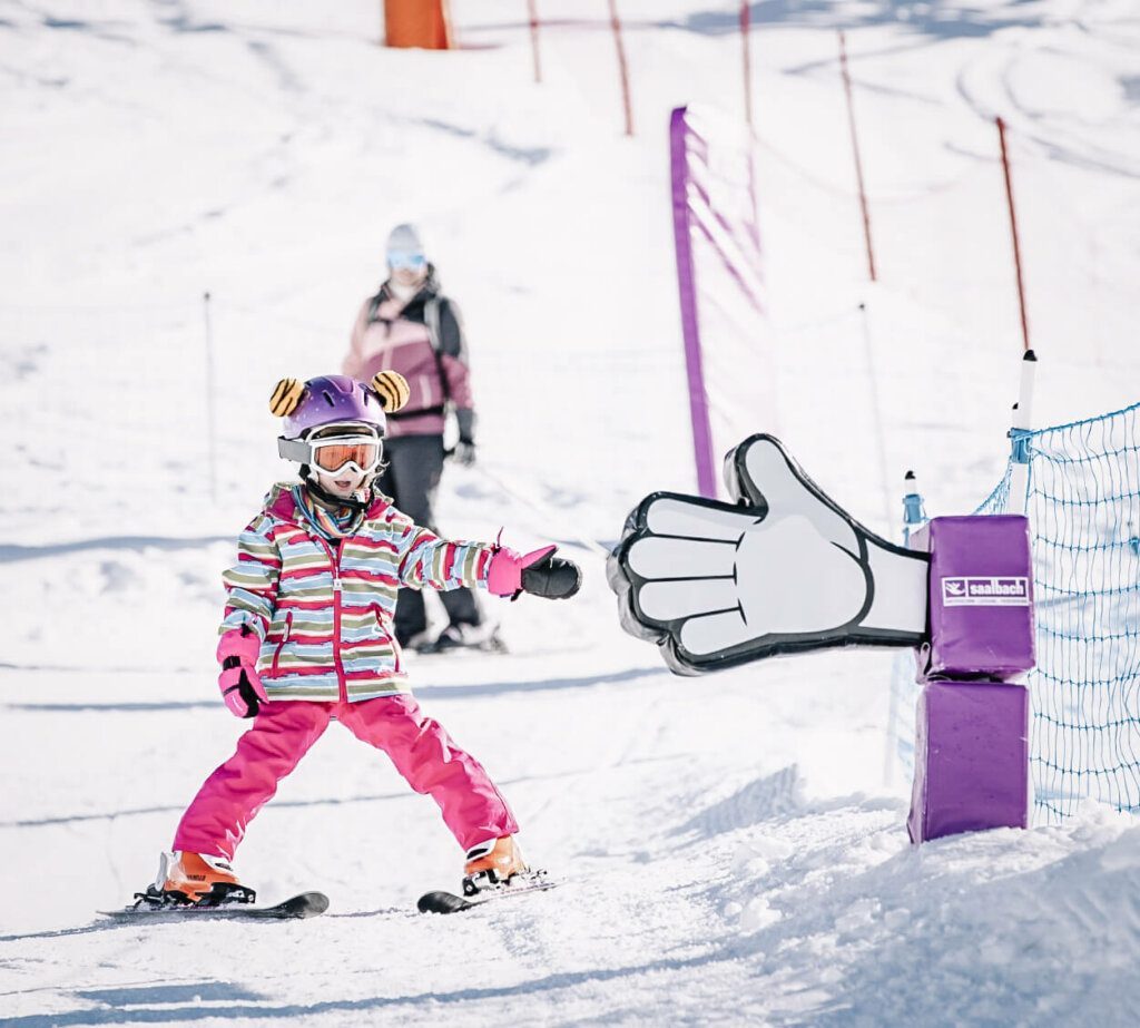 hotelgluecksschmiede-urlaub-mit-kindern-skischule-2