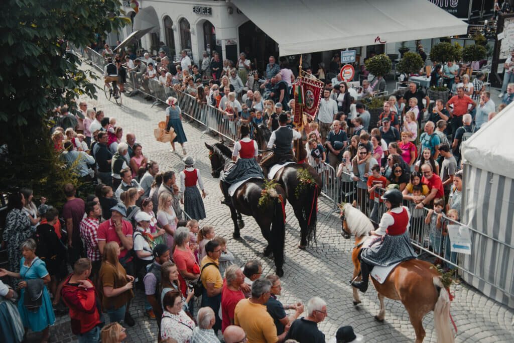 dorfhotel-gluecksschmiede-blog-hinterglemmer-bauernmarkt-3