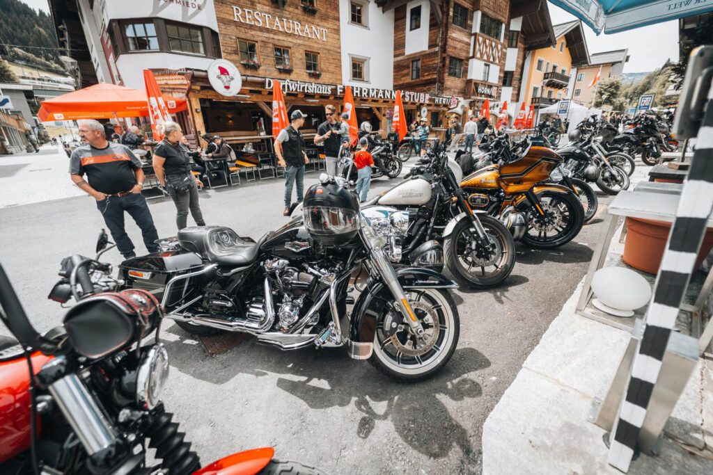 hotelgluecksschmiede-biker-posts-3